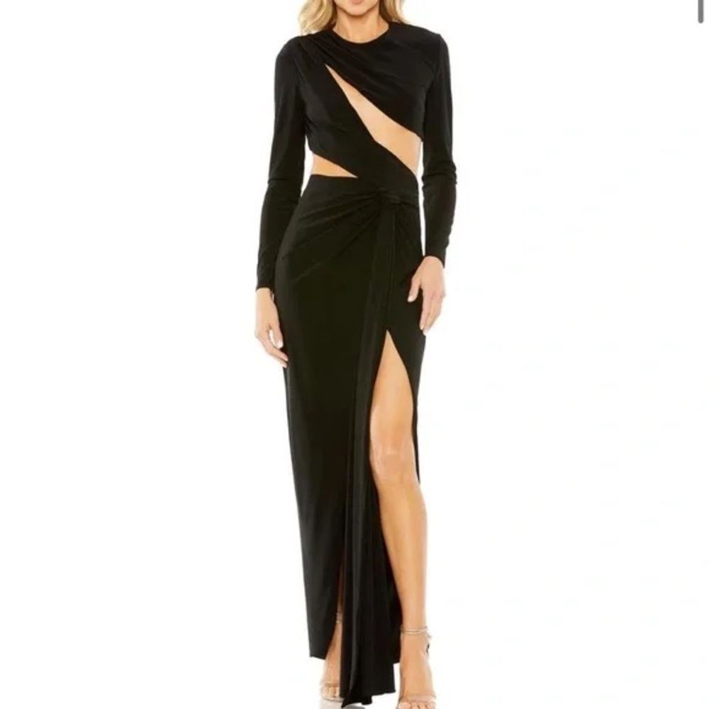 NWT Mac Duggal Elegant Black Cut-Out Maxi Dress Size 6